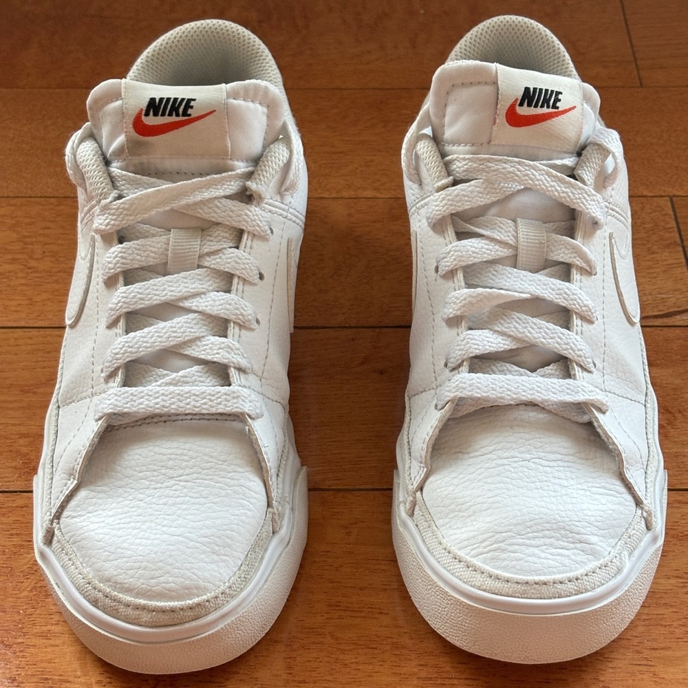 Nike women’s Court Legacy white/black